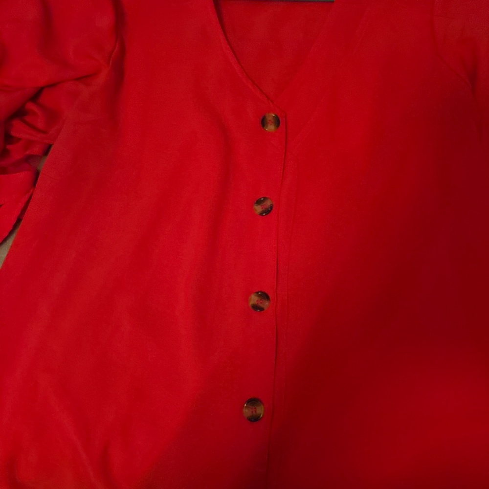 Top - Picture 2 of 2